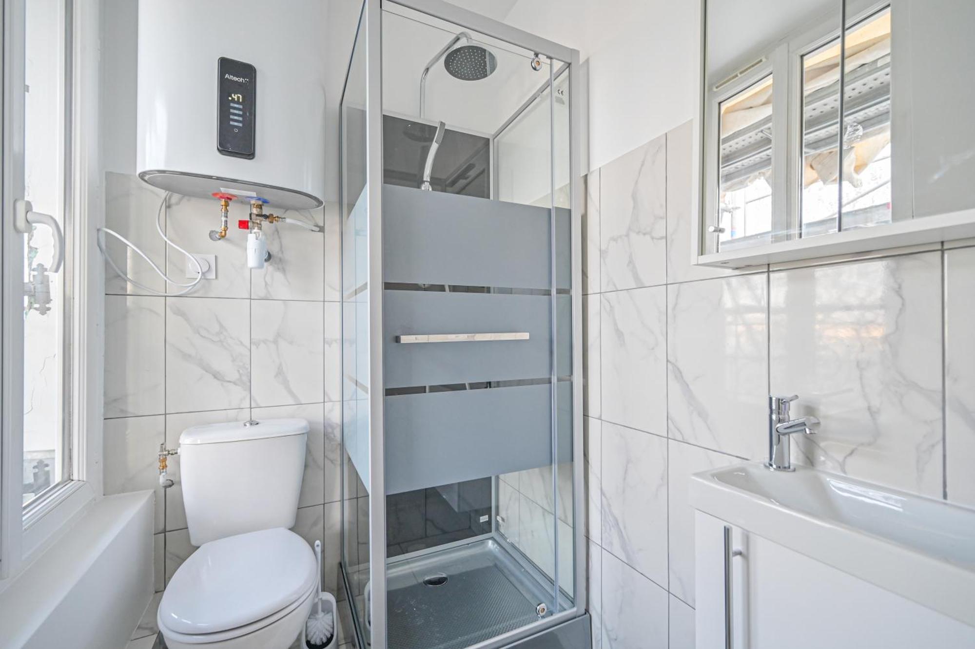 Apartment Cosy, Neuf Et Equipe, A 3mn A Pied De Paris Clichy